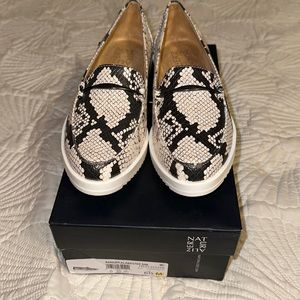 Naturalizer snake print slip on sneaker